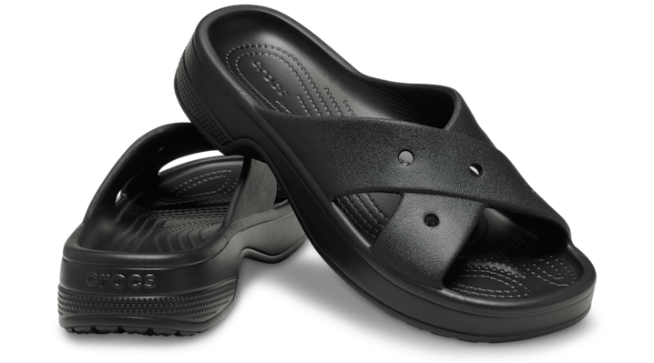 Crocs | Women | Classic Cross Strap | Slides | Black | - 210840-001