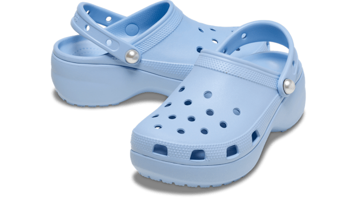 Crocs | Women | Classic Platform Pearl | Clogs | Blue Calcite | - 211231-4NS