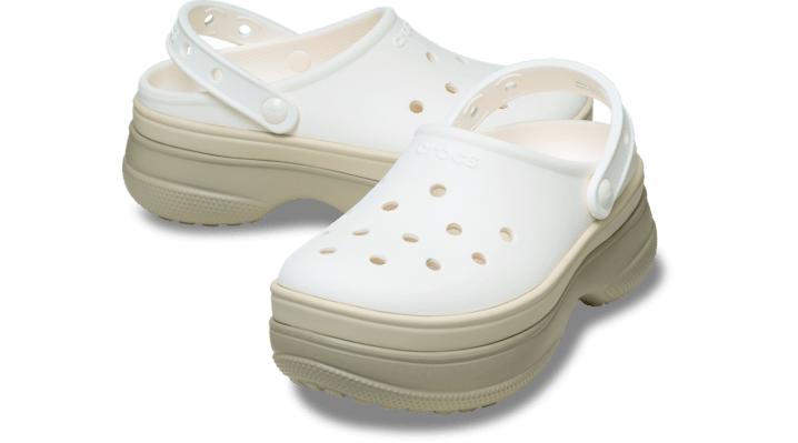 Crocs unisex Classic Stacked Clogs Chalk - 211355-0WV