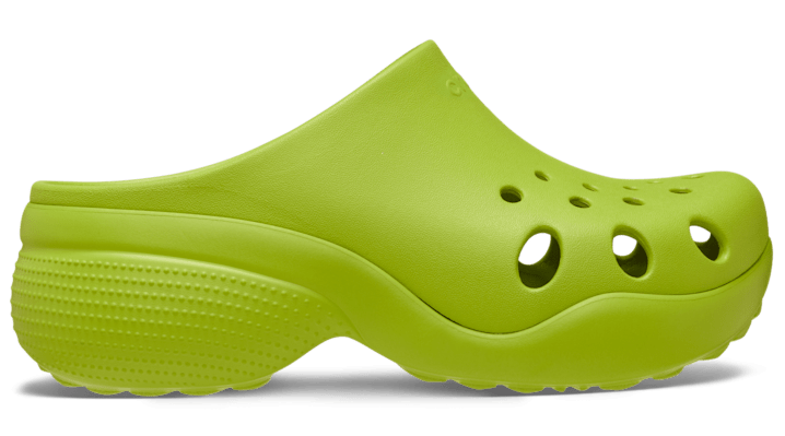 

Aura Clog