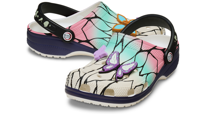 Crocs Classic Clog Demon Slayer Shinobu Kocho - 211412-90H