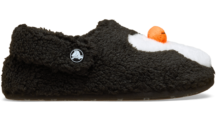 

Kids’ Classic Cozzzy Penguin Slipper
