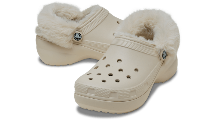 Crocs | Women | Classic Platform Fuzz Lined | Clogs | Frappé | - 212854-2MC