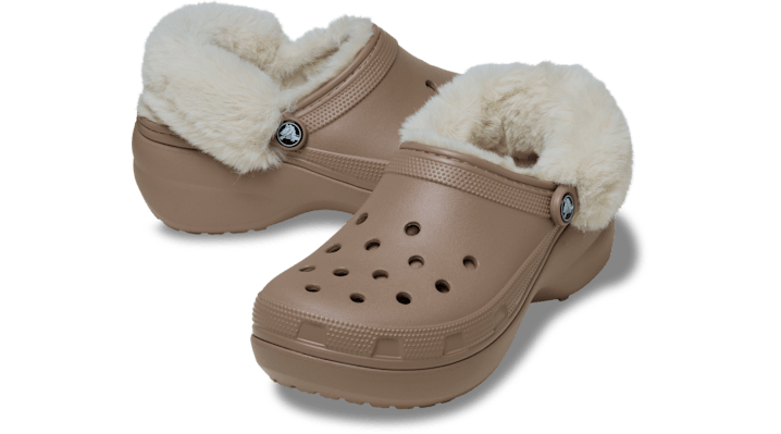 Crocs | Women | Classic Platform Fuzz Lined | Clogs | Latte | - 212854-2Q9