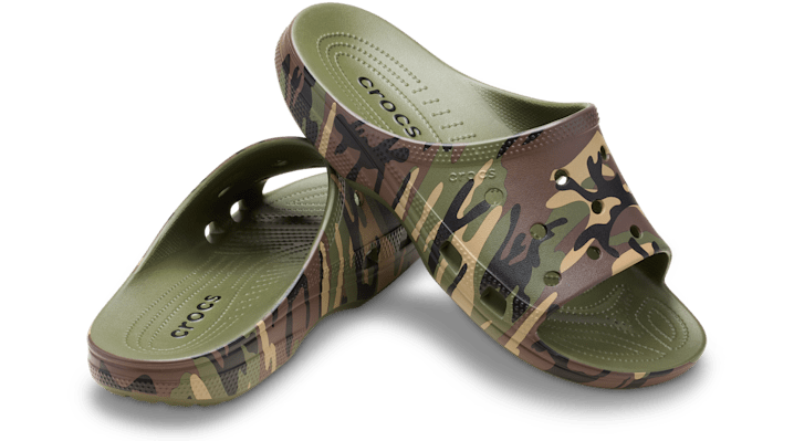 Crocs | Men | Camouflage Saturday | Slides | Army Green / Multi | - 213312-3TC