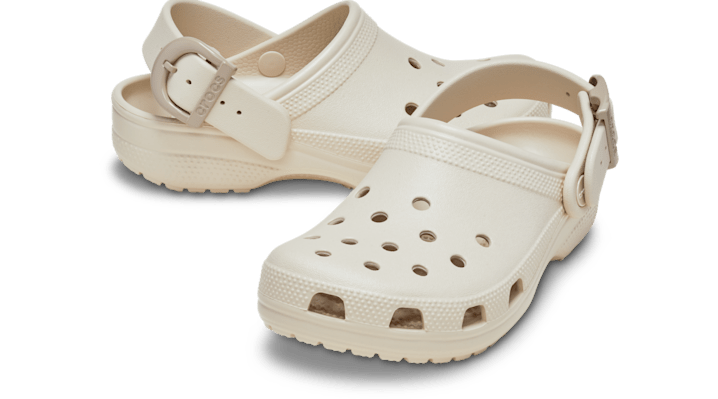 Crocs unisex Classic Enamel Buckle Clogs Frappé - 213347-2MC