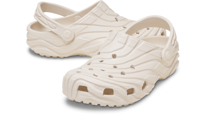 Crocs | Unisex | Classic Erosion | Clogs | Summit White | - 213440-2MD