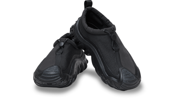 Crocs unisex Echo Element Sneakers Black / Black - 213455-060