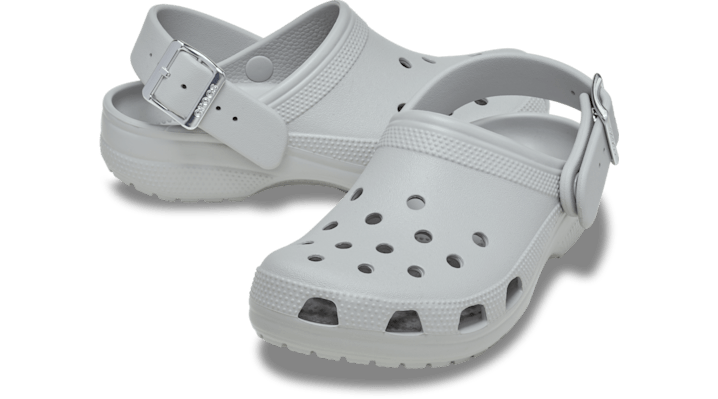 Crocs unisex Classic Metallic Buckle Clogs Atmosphere - 213543-1FT