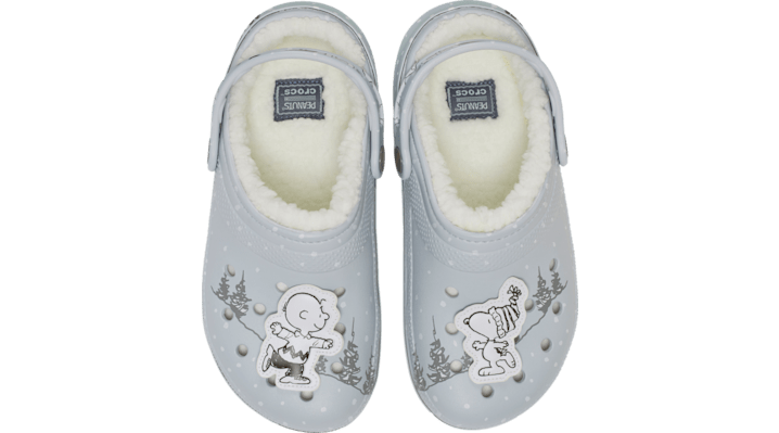 Crocs Adults' Peanuts Holiday Classic Lined Clogs
