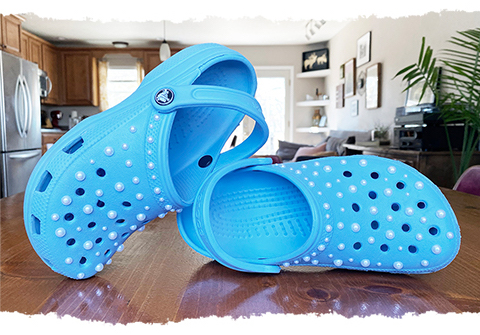 How To Customize DIY Nurse Crocs 