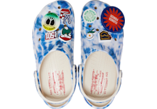 W8 size deals crocs