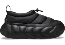 【オンライン限定商品】  クロックス コレクション｜Crocs公式 ボア オーバーパフ(Overpuff) 靴