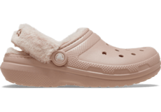 Pink crocs with fuzz outlet