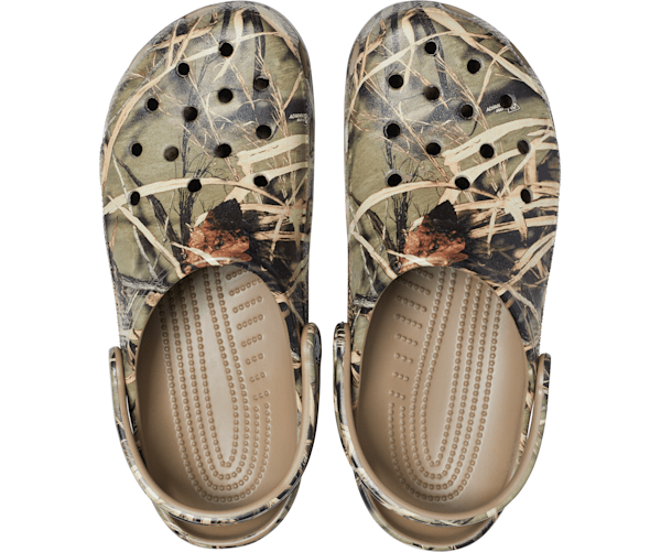 camo crocs canada
