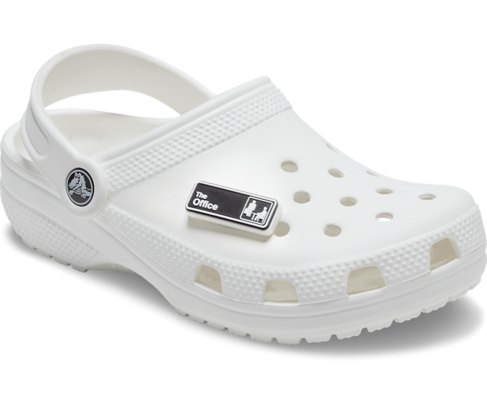 HOW TO PUT YOUR JIBBITZ ON YOUR CROCS