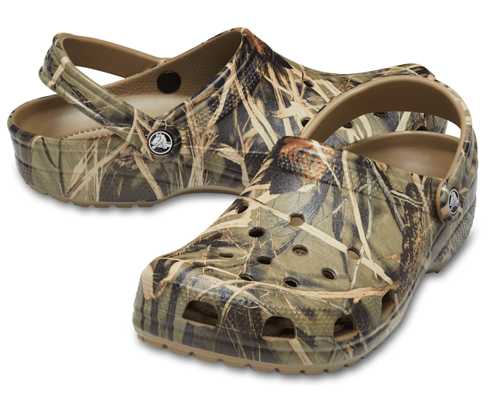Classic realtree crocs