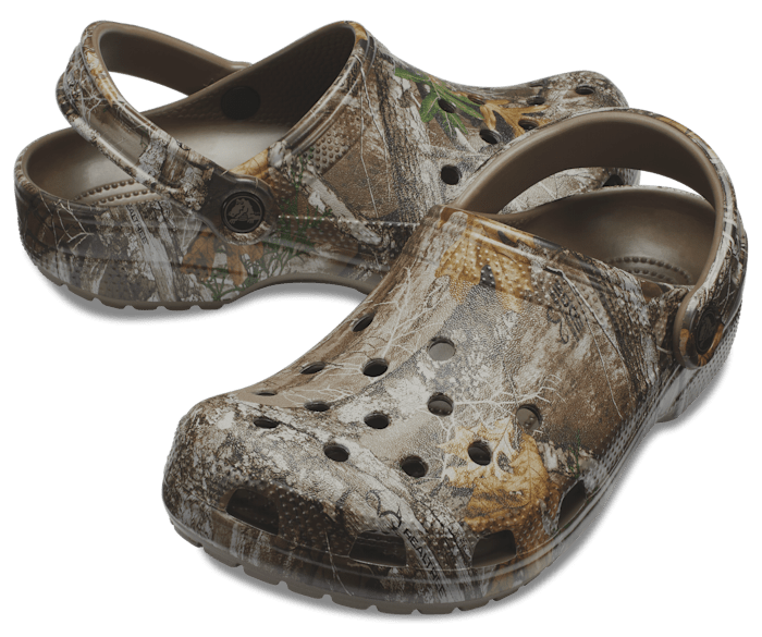 Crocs men's classic realtree edge clogs