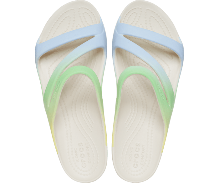 Crocs women's kadee ii graphic flip flop clearance