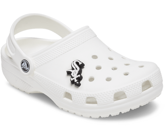 White crocs online with pins