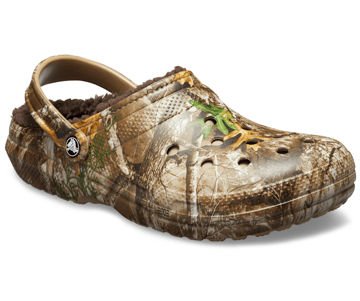 Fuzz lined outlet camo crocs
