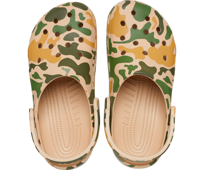 Mens camo crocs size best sale 1
