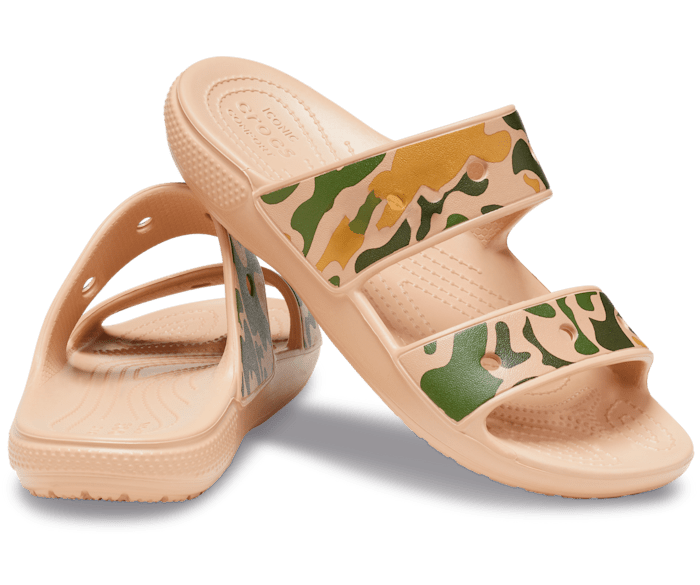 Crocs discount camo sandals