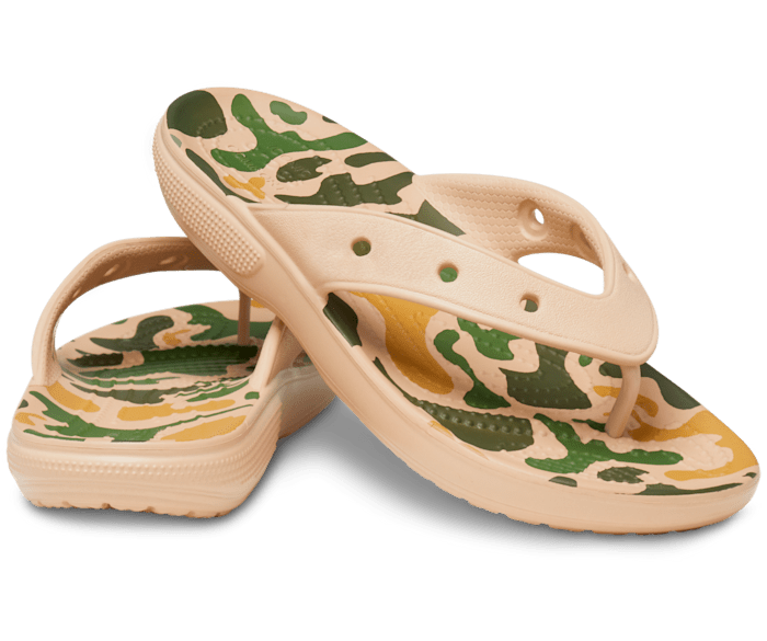 Mens crocs camo flip flops discount