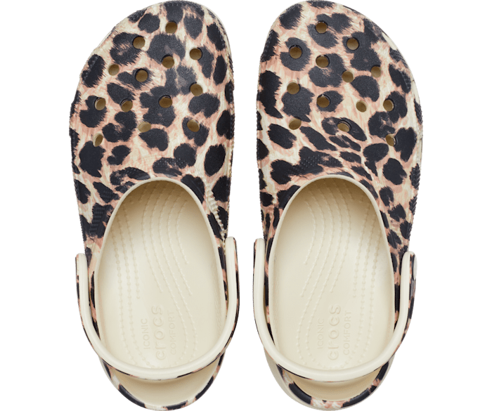 Leopard hotsell print crocs