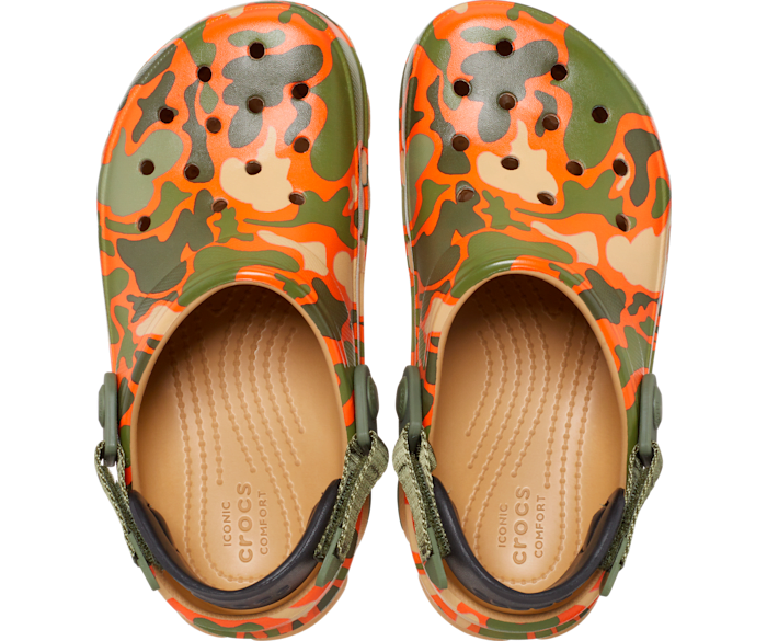 Youth camo crocs size 5 deals