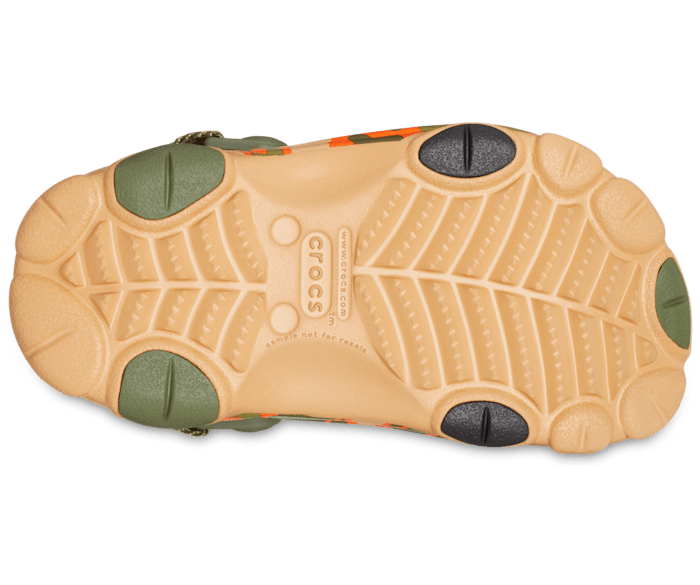 Mens camo online crocs size 14