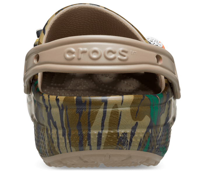 Luke combs sales crocs size 6
