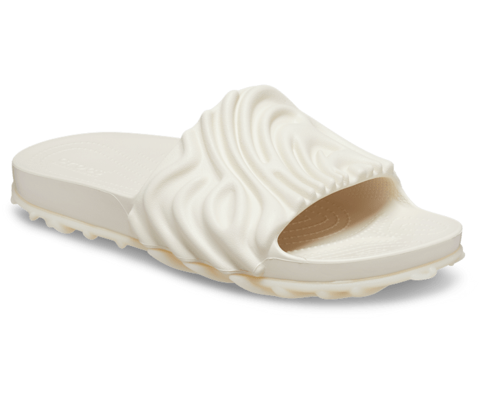 Crocs slide online