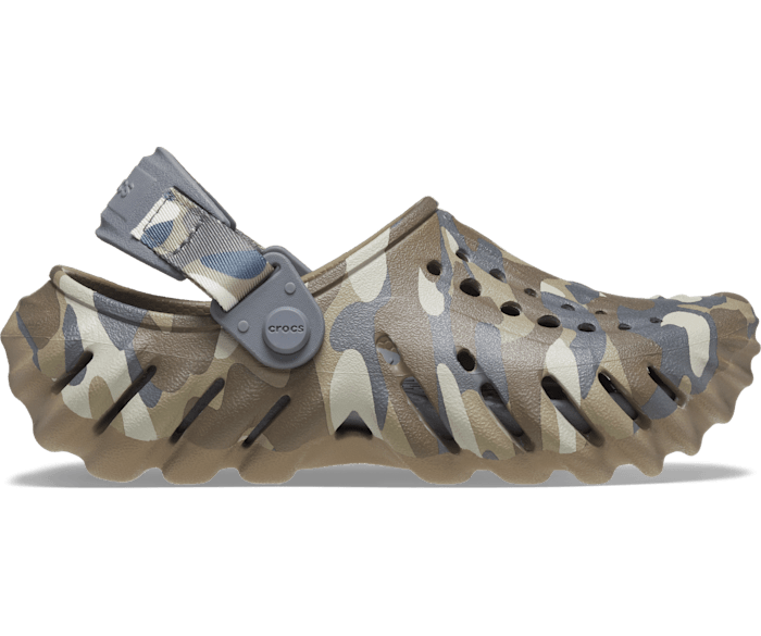 Youth camo outlet crocs