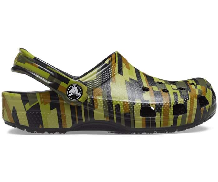 Toddler camo shop crocs