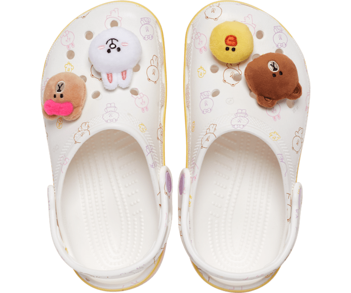 Crocs on line 2025