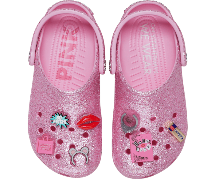 Girls pink crocs outlet