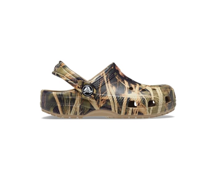 Youth camo crocs deals