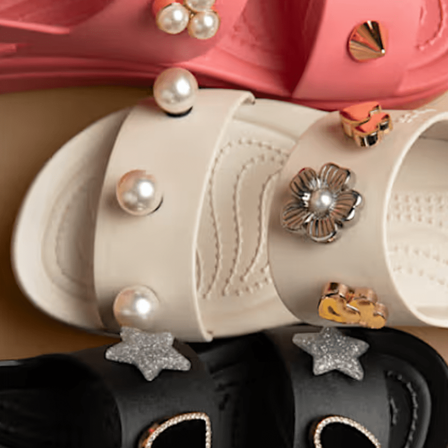 Black Brooklyn 4U - Custom Angle - Crocs