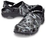 Crocs Boys' Classic Mossy Oak Elements Clogs (Ages 1-6) 