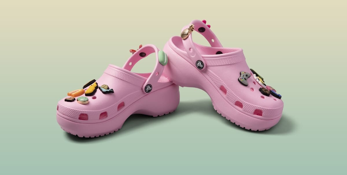 pink platform clogs